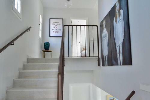 New 4 Bed Designer Villa With Pool