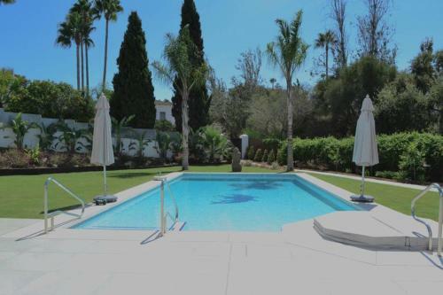 New 4 Bed Designer Villa With Pool
