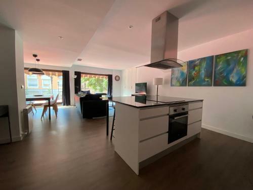 Lc Apartamentos C�sar Augusto