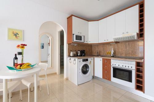 Apartamentos Playa Del Cura