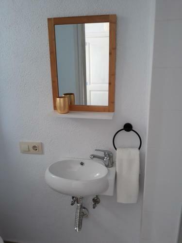 Casa Olivera- Apartament Al Passeig Font Vella