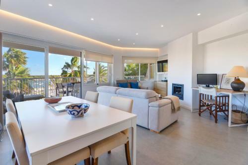 Canami... Luxury Apartment With Best Sea Views.