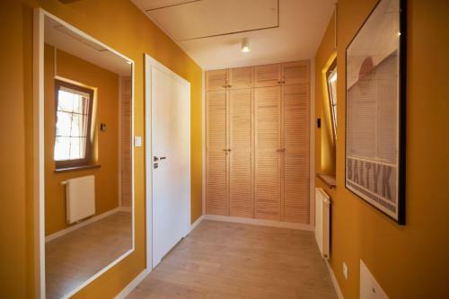 Seayou Yellow House