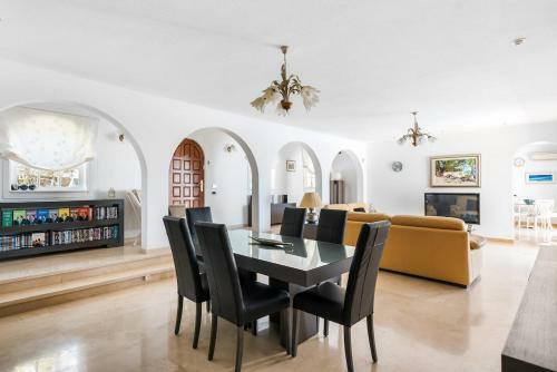 Los Gigantes Cliffs And Ocean Front Villa