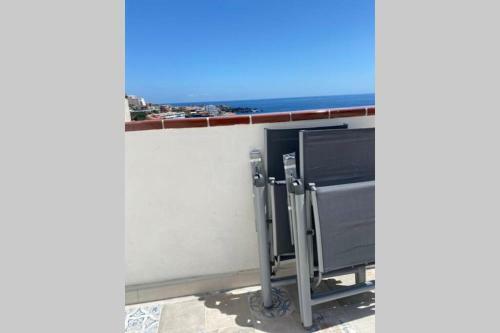 Large 150 M2 Apartment, Nice View And Location !