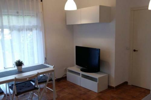 Apartamento Al Lado de La Playa Con Parking Y Jard�n