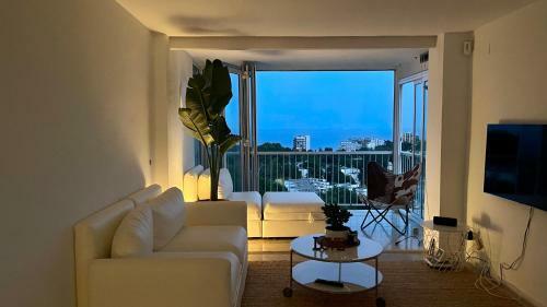 Apartamento de Luxe Al Lado de Playas Cam� de Ronda