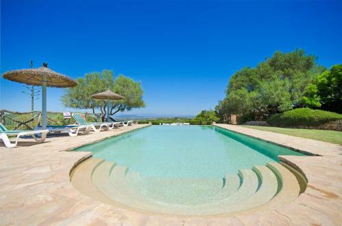 Villa Finca Son Roman�