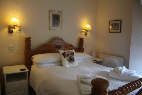 Hostal Blue Ball Inn