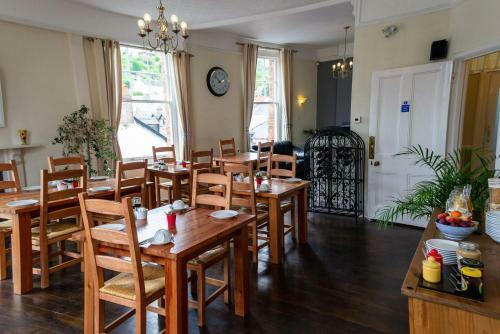 Hostal Castle Hill Guest House