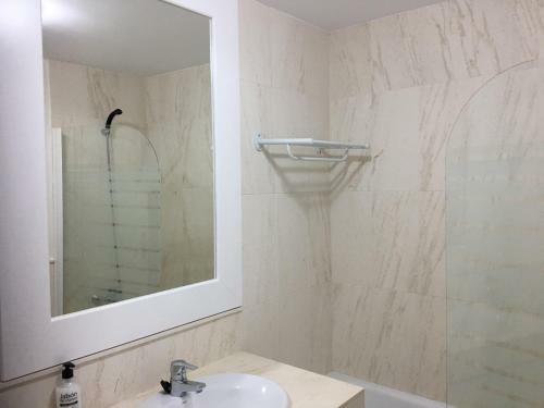 Mi Capricho B16 Beachfront Apartment