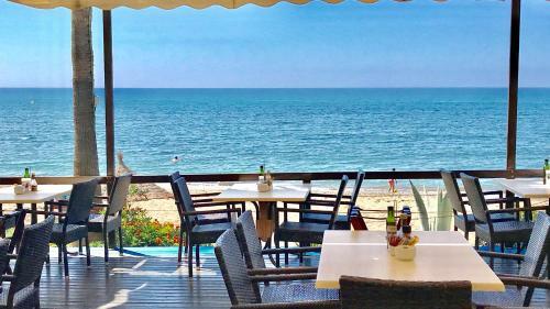 Mi Capricho B16 Beachfront Apartment