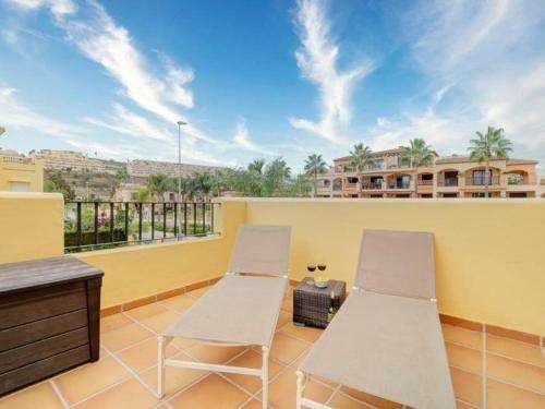 15 Sunny Apartment, Terrace, Wifi!