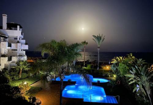 Frontline Beach Apartment