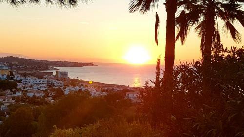 Luxurious Seaview Apartment 6p, La Cala de Mijas