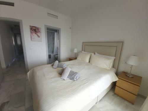 Lets In The Sun Arruzafa Playa Apartment