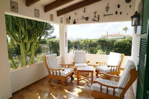 Bini Veca, Casa Unifamiliar Con Jard�n Y Vistas En Binib�cquer