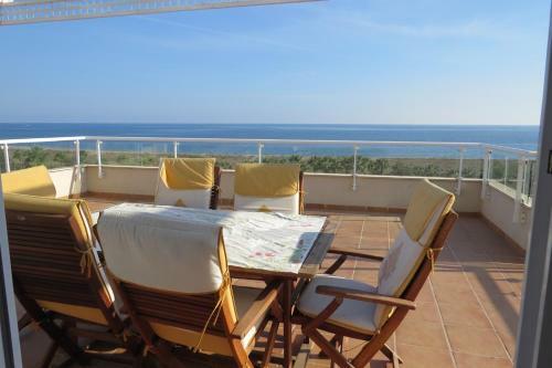 Apartamento �tico Frente Al Mar