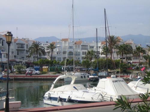 Luxury Apartment In Central Almerimar