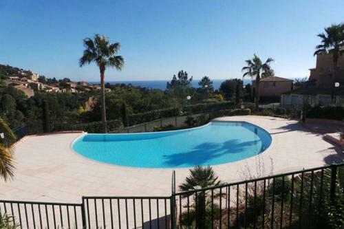 Sea View Apartment In Residence With Swimming Pool