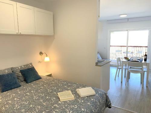 Apartamento 1� Linea de Mar -wifi- Aire Acondicionado