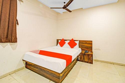Oyo Flagship 84176 Hotel Savali