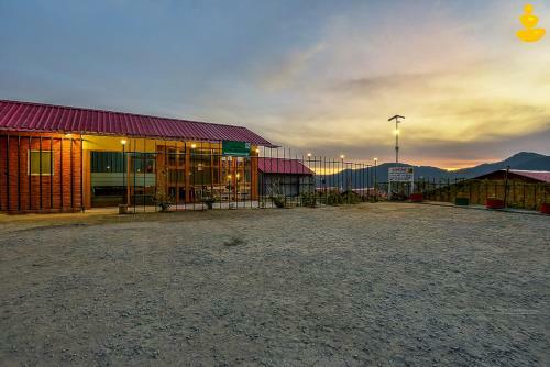 Hotel Livingstone Eco Resort Chail