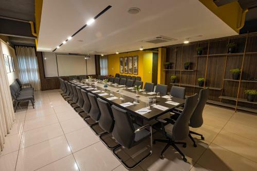 Hotel Benale International