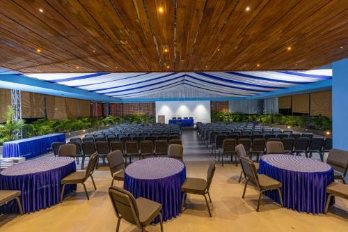 Hotel Benale International
