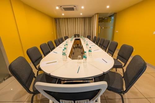 Hotel Benale International
