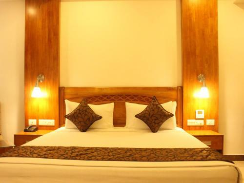 The Hotel Canoe