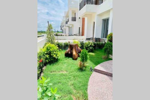 Villa Charming 3bhkgarden Bungalow With Rooftop Jacuzzi