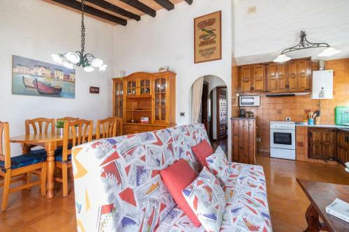 Goldhome - Requesens