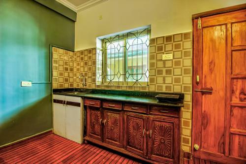 Hostal Candolim Beach Peace