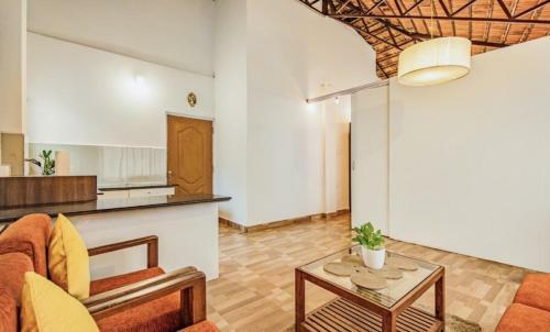 Apartamento Lavish Studio With A Pool, Near Candolim Beach