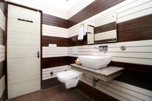 Hotel Seven