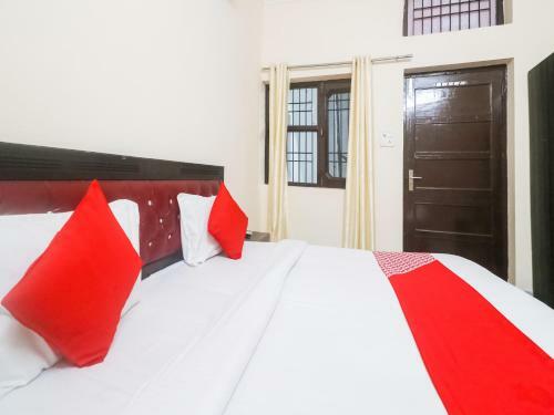 Hotel Oyo 74020 Anvi Deluxe