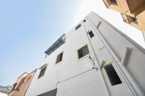 Hostal Oyo Home 77994 The G Stay