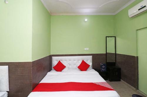 Hotel Oyo Flagship 23686 Ur Guest House