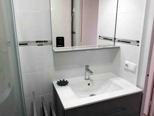 Apartamento Casa Isa Sylvia T3 4 Pers Front de Mer Wifi Climatisation
