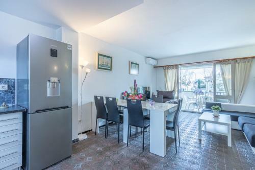 Goldhome - Port Petit