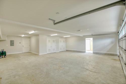2885abd4-4bdrm Casa Blanca