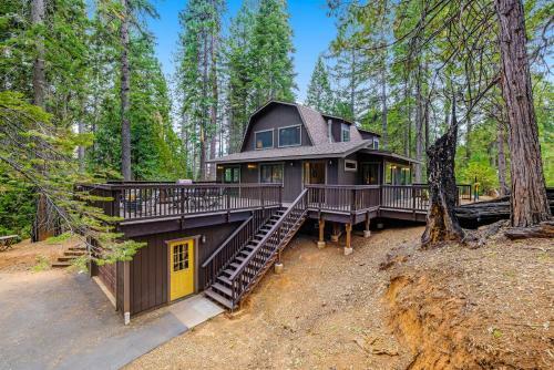 Blue Lake Springs Retreat
