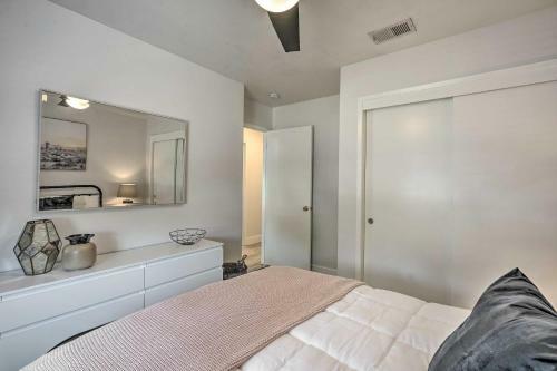 Stylish Bakersfield Getaway With Pool Table!