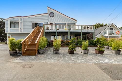 Whaleship Retreat Home