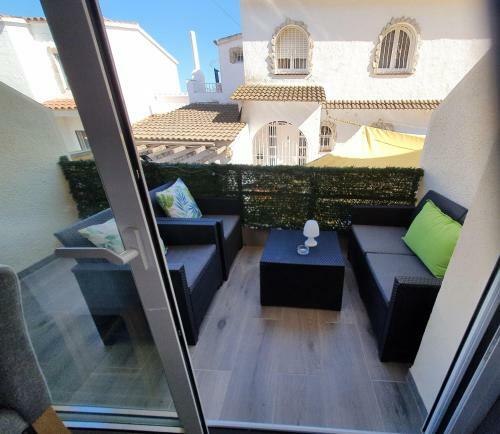 Beautiful Minimalist Apartment In Empuriabrava,spain