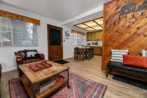 Bear Paz Cabin