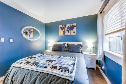 Blue Dog Cabin