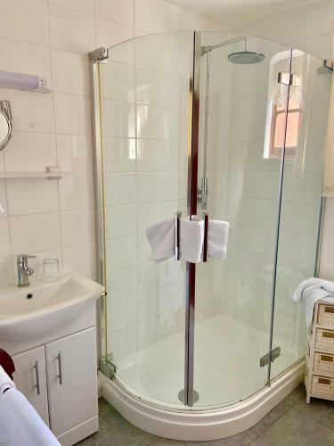 Hostal Willow Tree Cottages