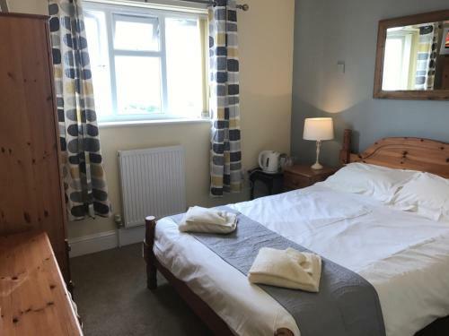 Hotel Halfway House Inn Country Lodge
